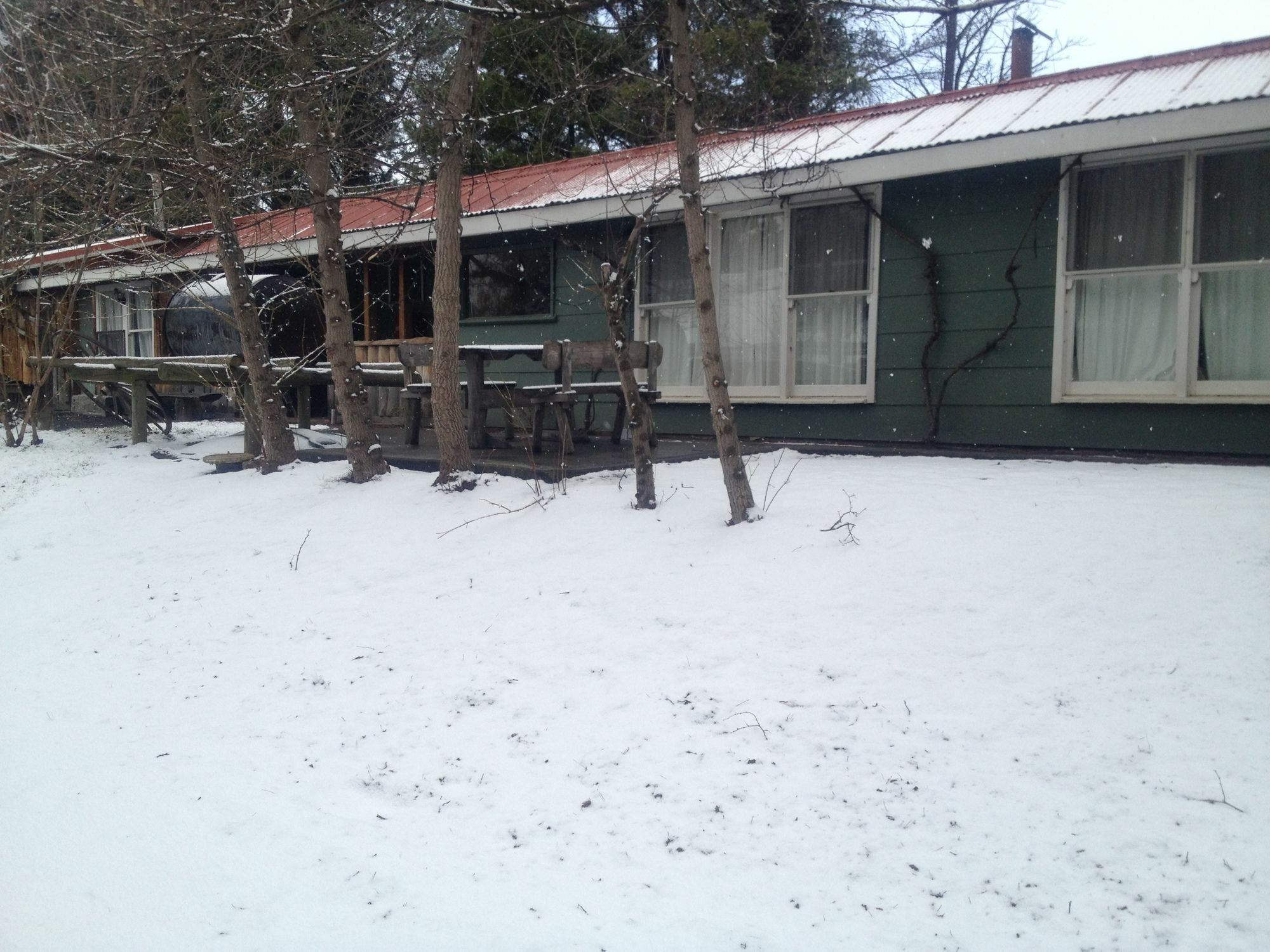 Carinya Village Jindabyne Bagian luar foto